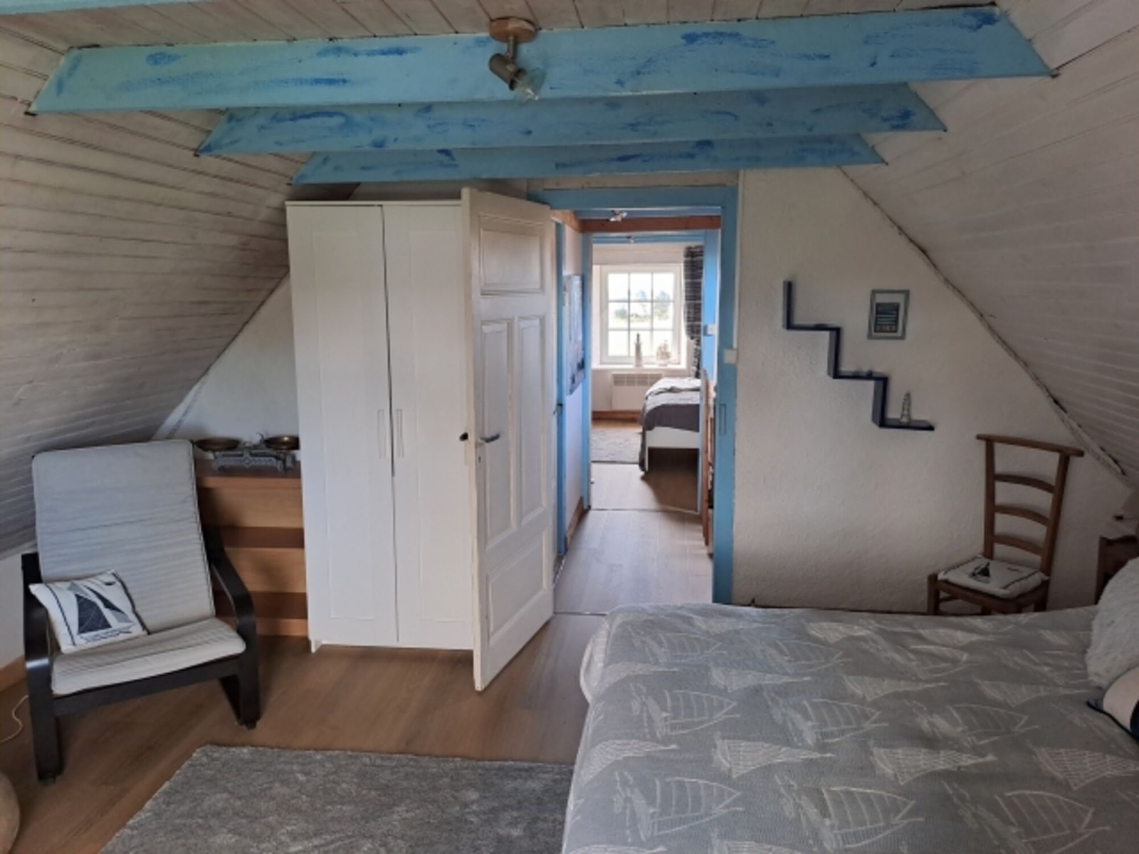 Maritimes Dachschlafzimmer